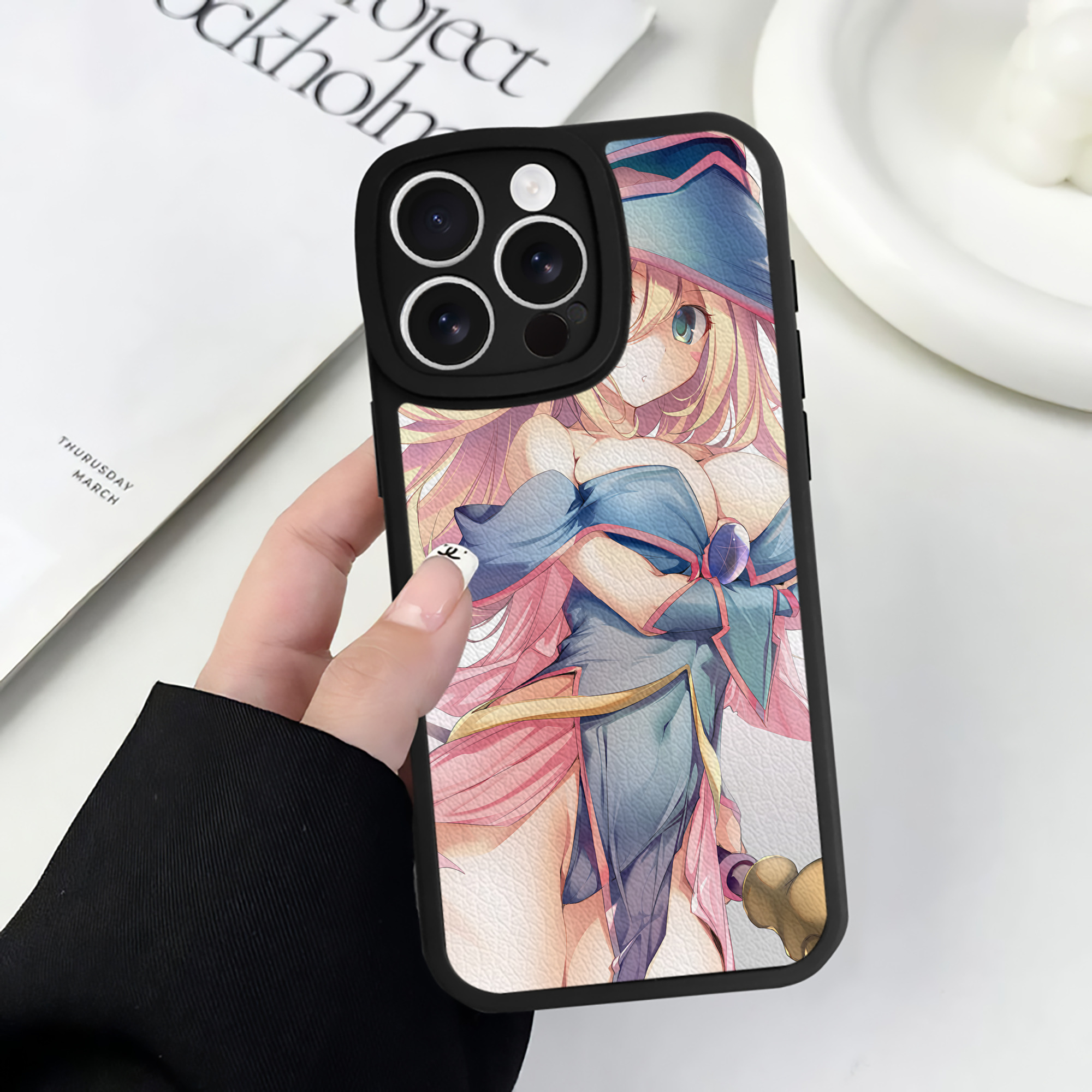 （画像用） 遊☆戯☆王 Yu-Gi-Oh! 【iPhone 16シリーズ対応】シリコンスマホケース（レザー調） 材質：シリコン